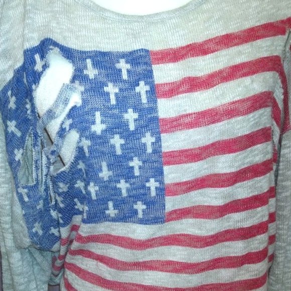 Trendy Distressed American Flag Crop Sweater - Picture 1 of 5